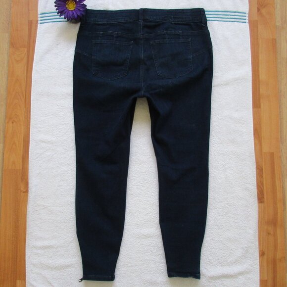 TORRID JEANS Size 14 Zip Ankle Bombshell Skinny Denim - Picture 6 of 9